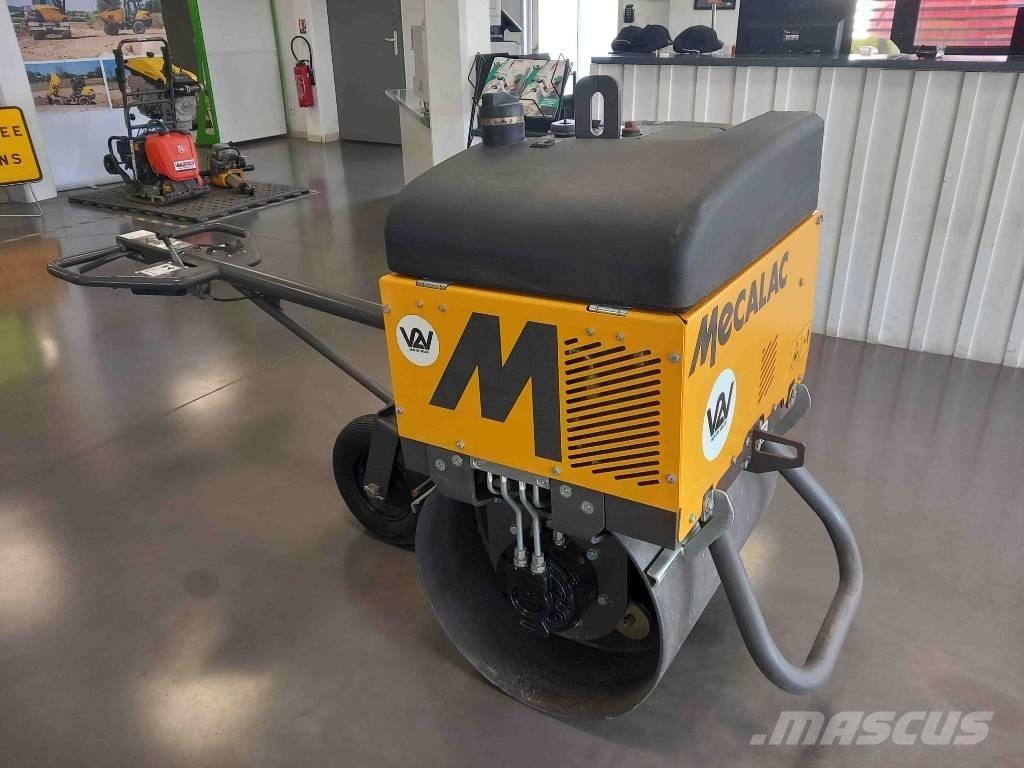 Mecalac MBR 71 Vibrační pěchy