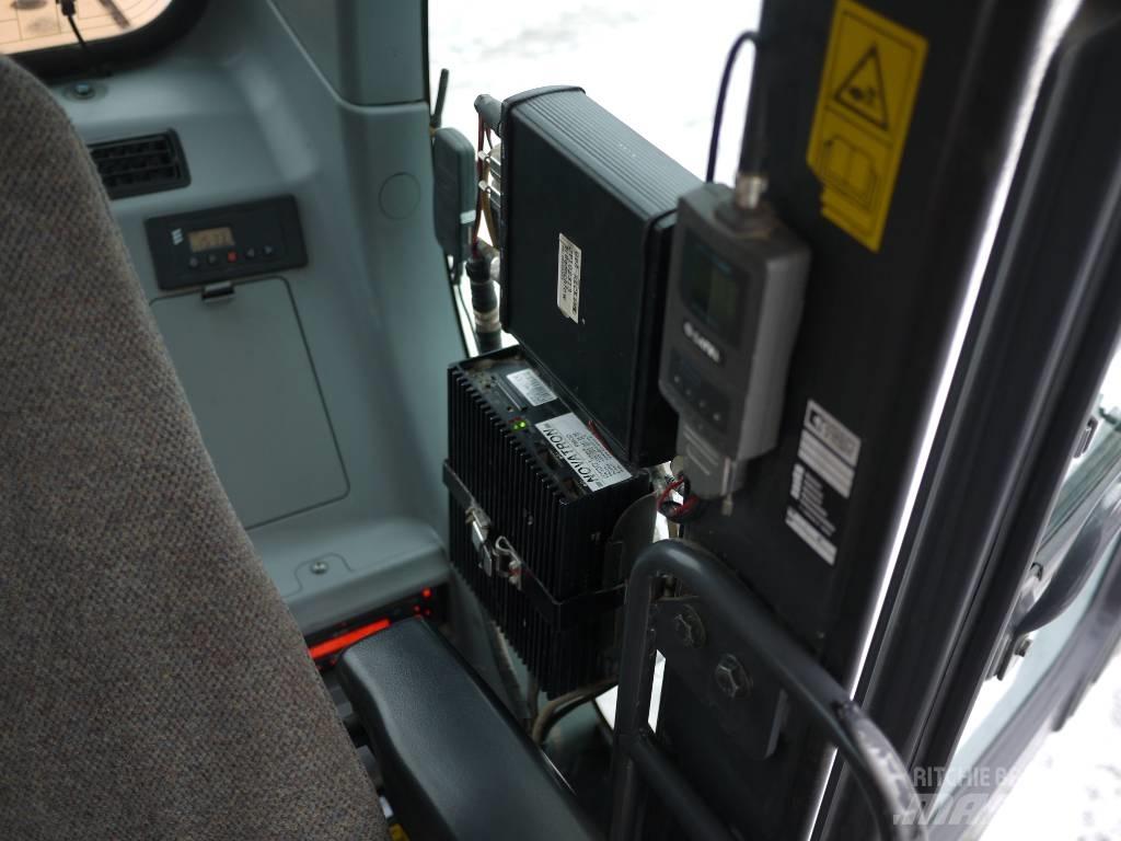 Doosan DX 225 LC Pásová rýpadla
