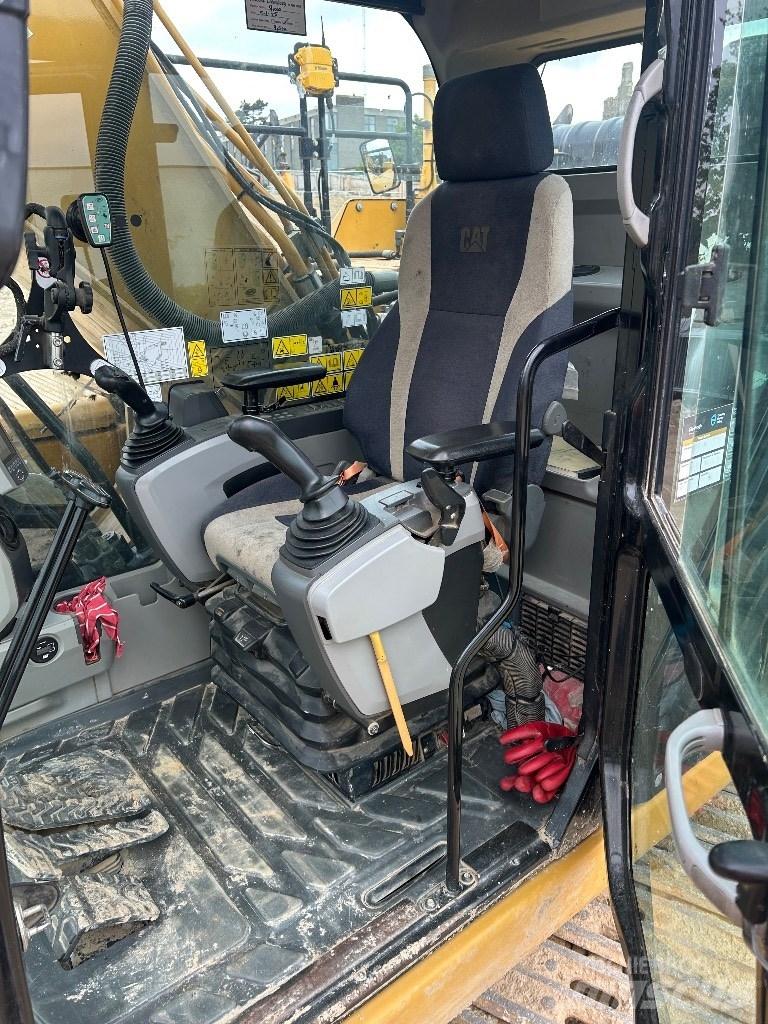 CAT 336F Pásová rýpadla