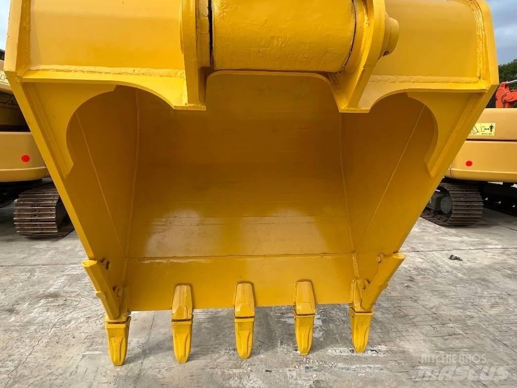 Komatsu pc400-8 Pásová rýpadla