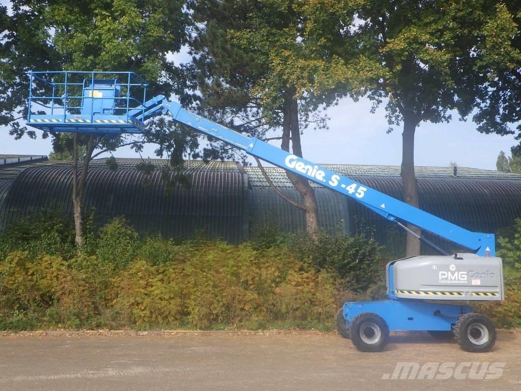 Genie S45 Teleskopické plošiny