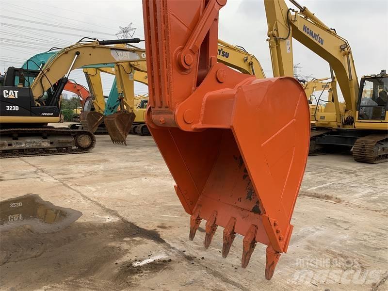 Doosan DX300 Pásová rýpadla