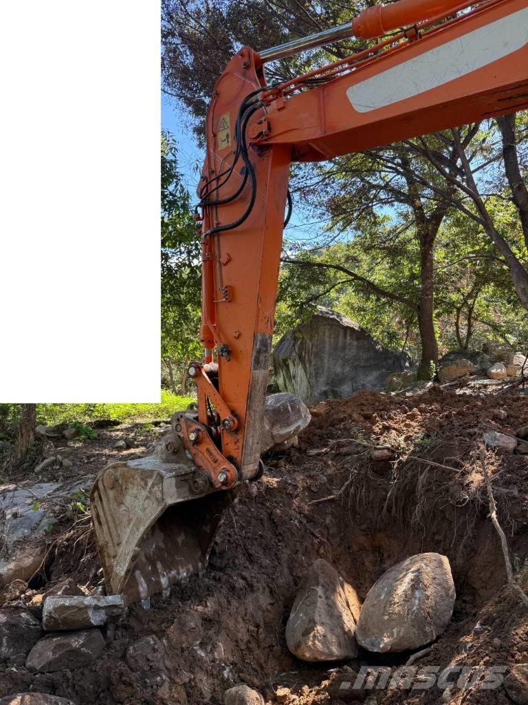 Doosan DX 220 LCA Pásová rýpadla