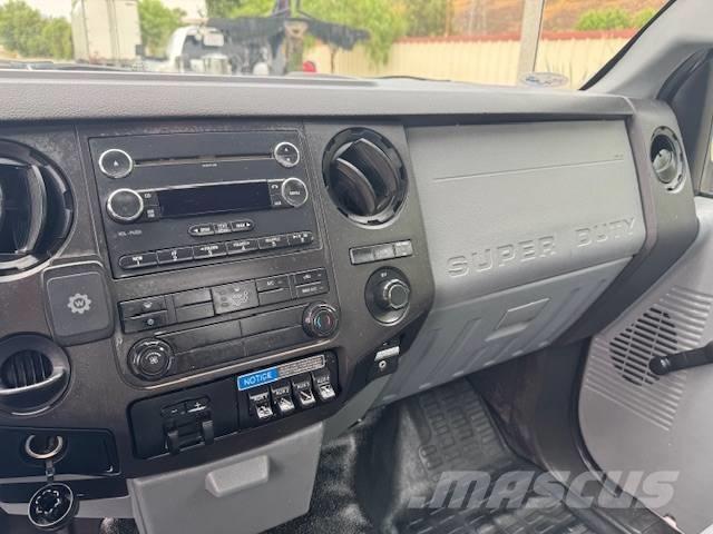 Ford F 450 Komunální / Multi-užitková vozidla