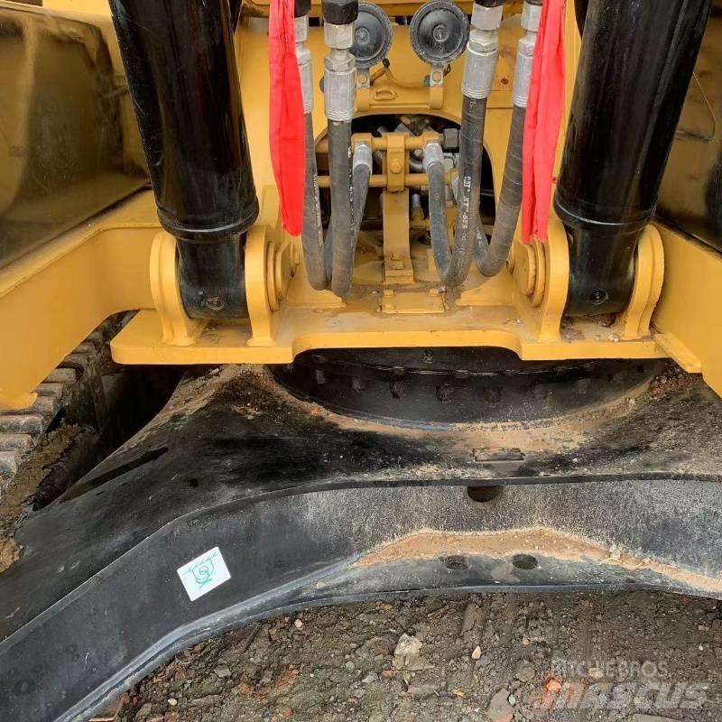 CAT 312 D Pásová rýpadla