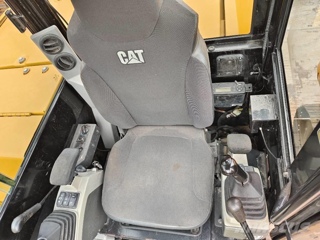 CAT 305.5 E2 Mini rýpadla < 7t