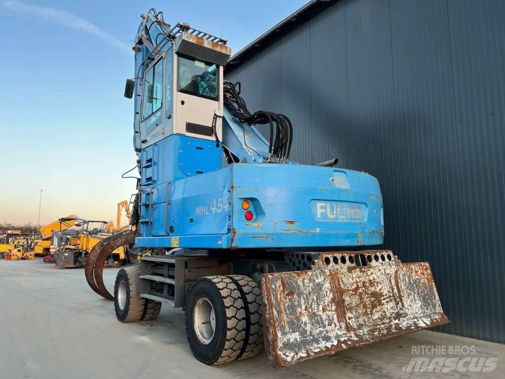 Fuchs MHL 454 Stroje pro manipulaci s odpadem