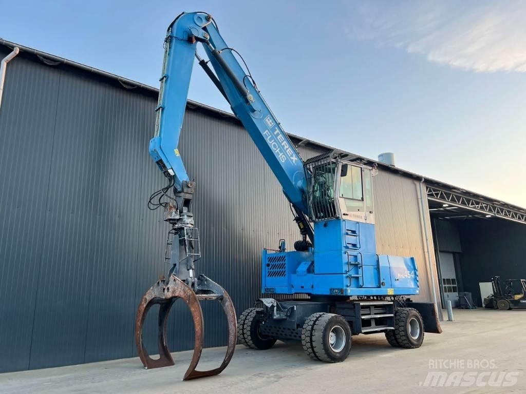 Fuchs MHL 454 Stroje pro manipulaci s odpadem