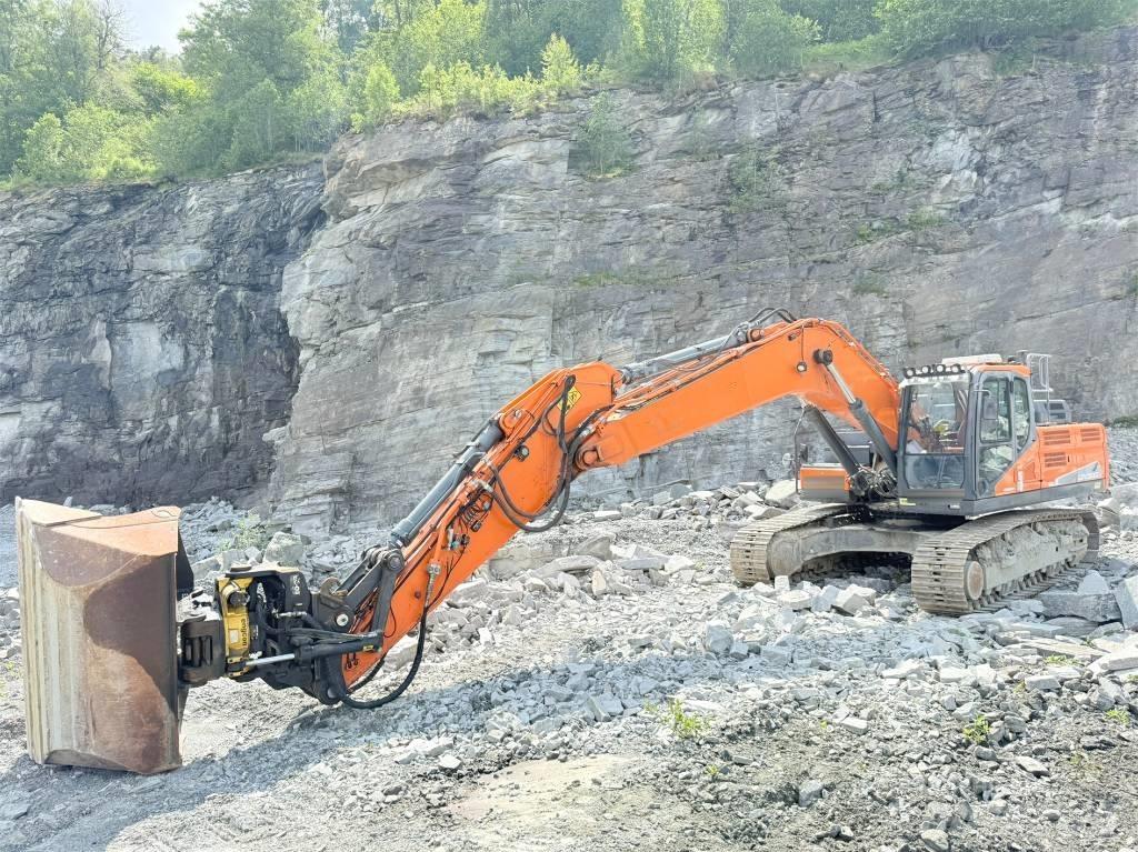 Doosan DX 300 LC-5 Pásová rýpadla