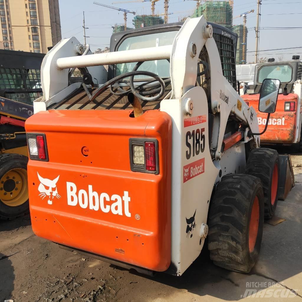 Bobcat S185 Smykem řízené nakladače