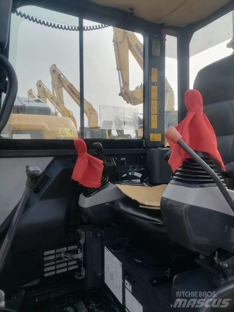 Komatsu PC56-7 Pásová rýpadla