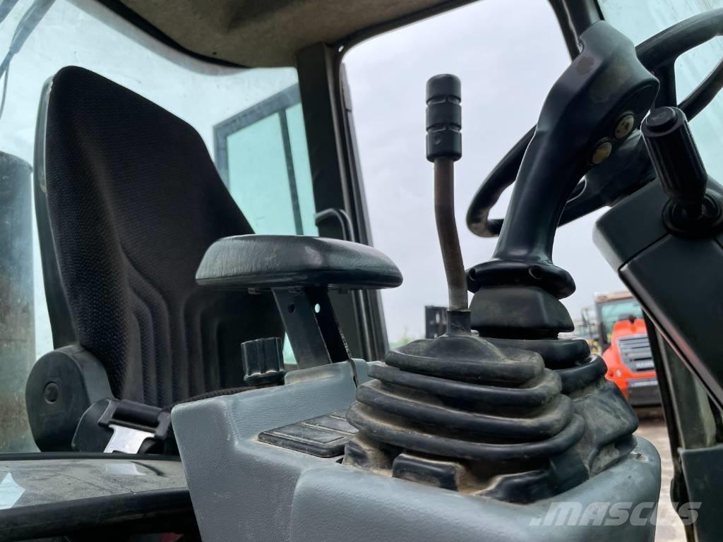 Volvo L 30 ZX Kolové nakladače