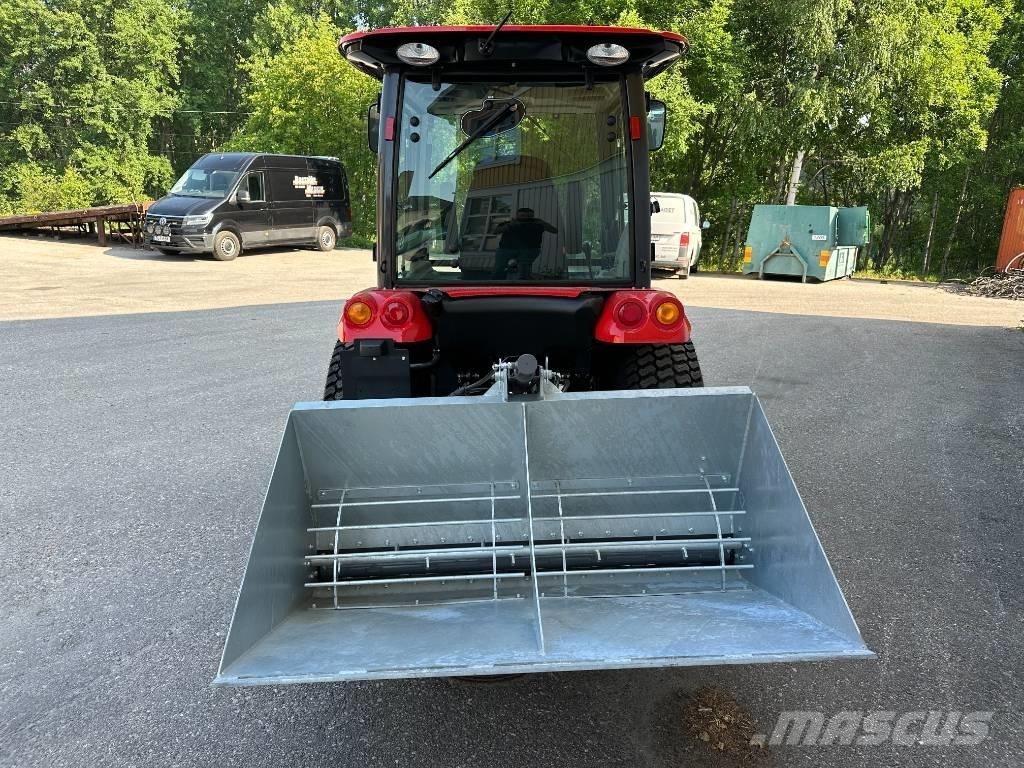 Shibaura traktor Kompaktní traktory