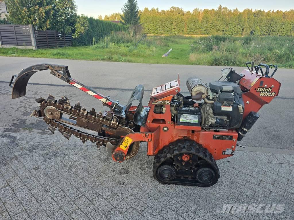 Ditch Witch RT 24 Rýhovače