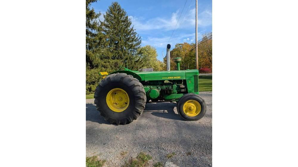 John Deere R Traktory