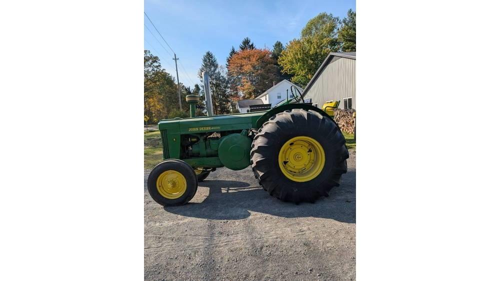 John Deere R Traktory