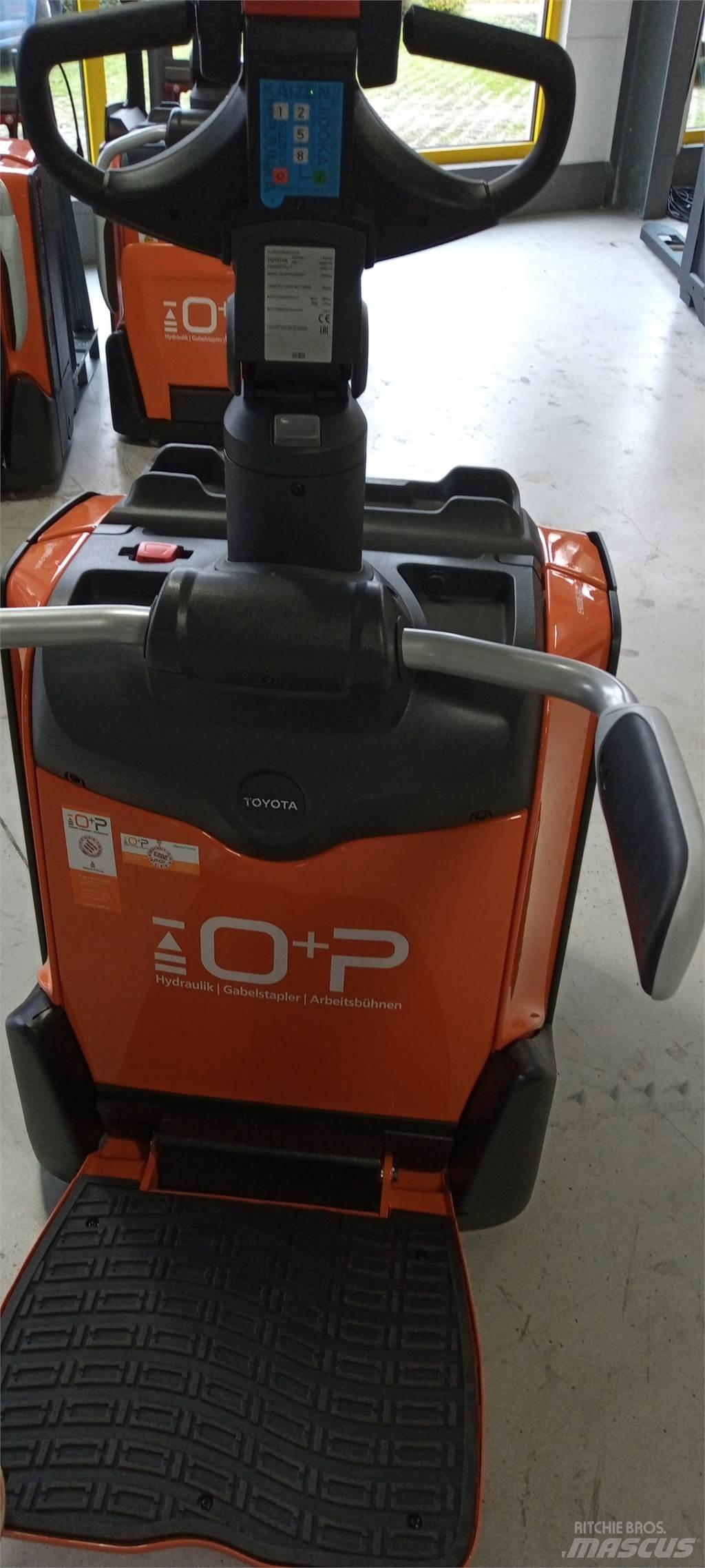 Toyota LPE200 Nízkozdvižný vozík