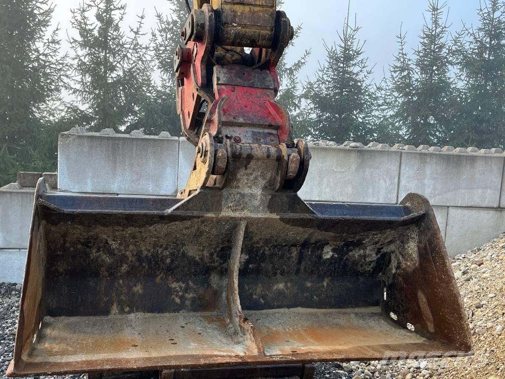 CAT 323 D L Pásová rýpadla