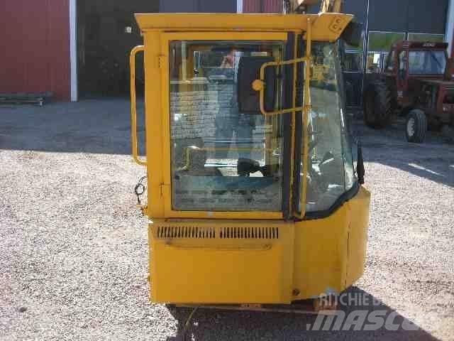 Volvo L 180 C Kabiny a interiér