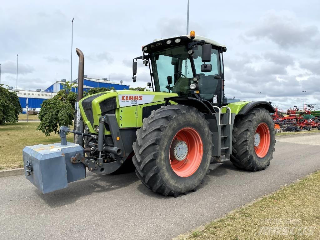 CLAAS Xerion 3800 Traktory