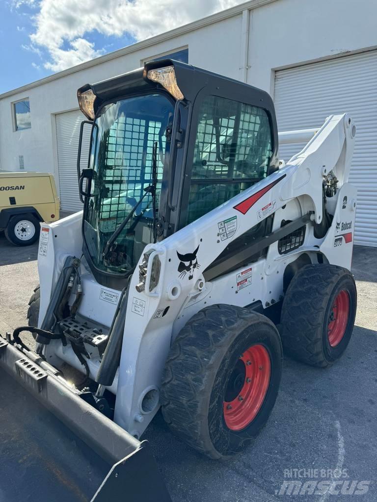 Bobcat S 770 Smykem řízené nakladače