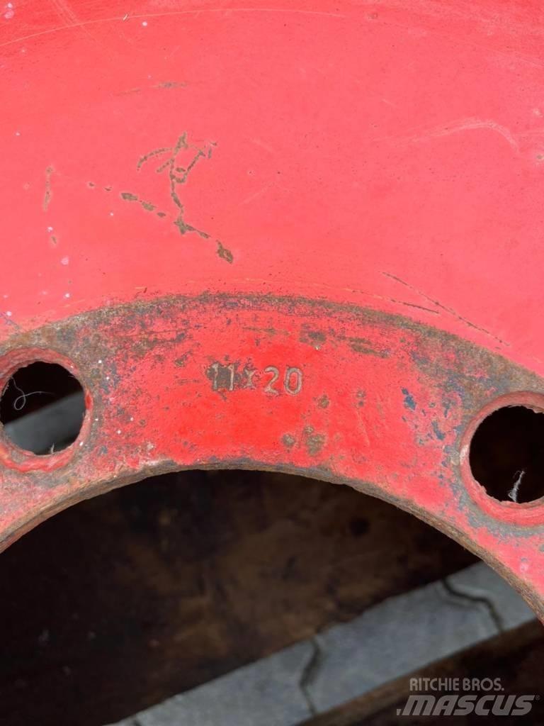 Fendt RIMS 11X20 Pneumatiky, kola a ráfky