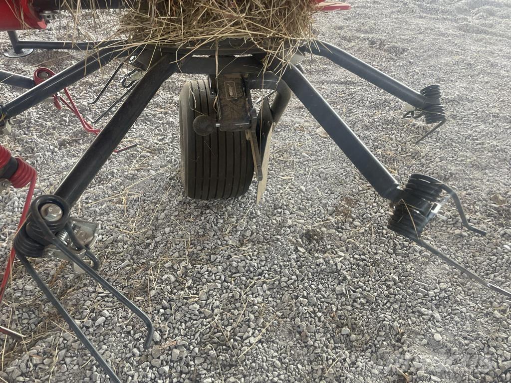 SIP SPIDER 915 / 8 Obraceče a shrabovače sena