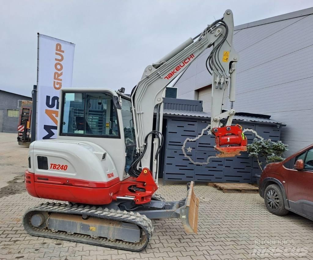 Takeuchi TB 240 Mini rýpadla < 7t