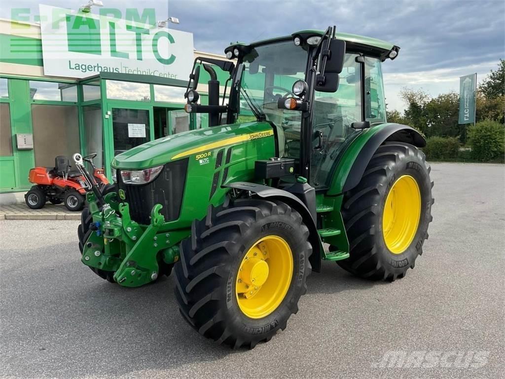 John Deere 5100R Traktory