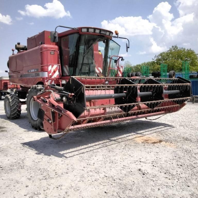 Case IH 2366E Sklízecí mlátičky