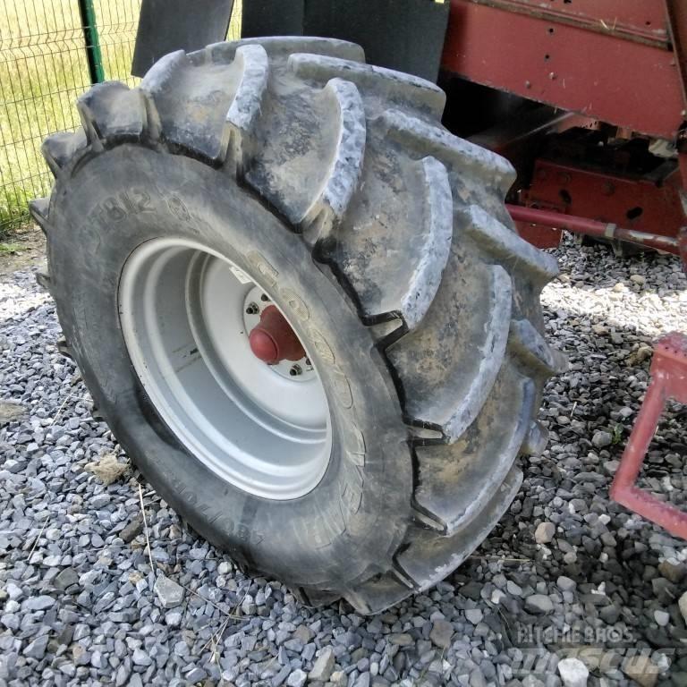 Case IH 2366E Sklízecí mlátičky