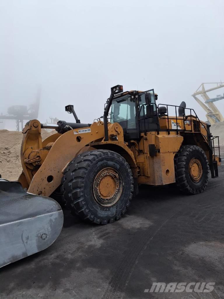 CAT 988XE Kolové nakladače
