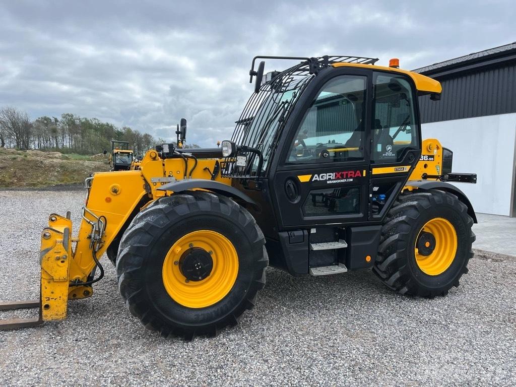 JCB 536-95 Teleskopické manipulátory