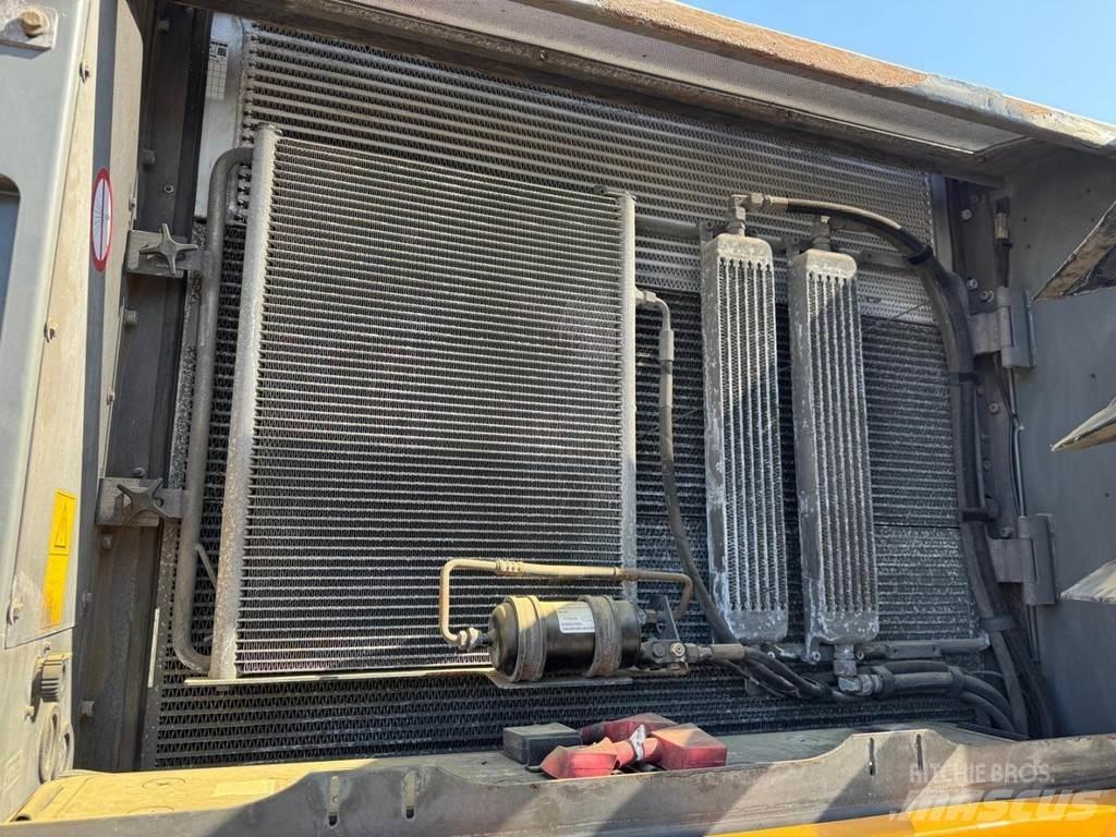 Liebherr LH 30 M Stroje pro manipulaci s odpadem