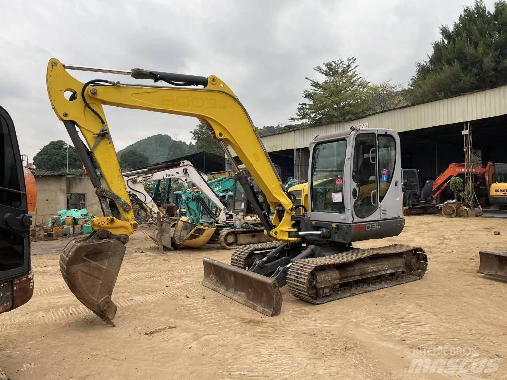 Wacker Neuson 8003 Midi rýpadla 7t - 12t