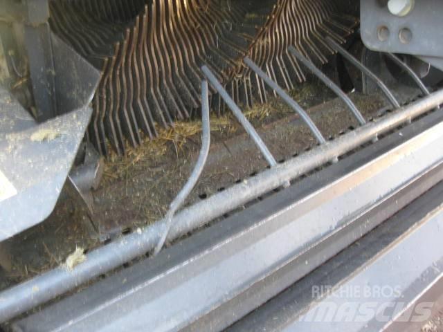 CLAAS Rollant 455 RC Lis na válcové balíky