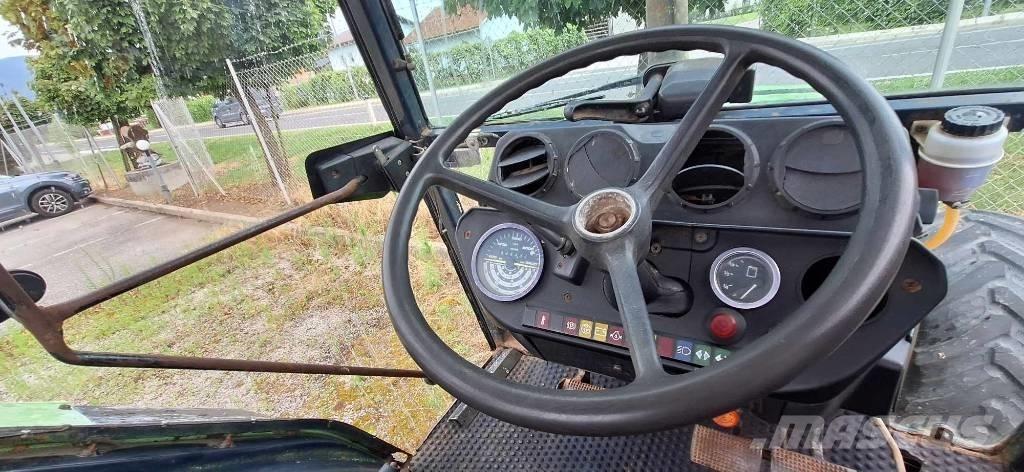 Deutz-Fahr 1070S Traktory