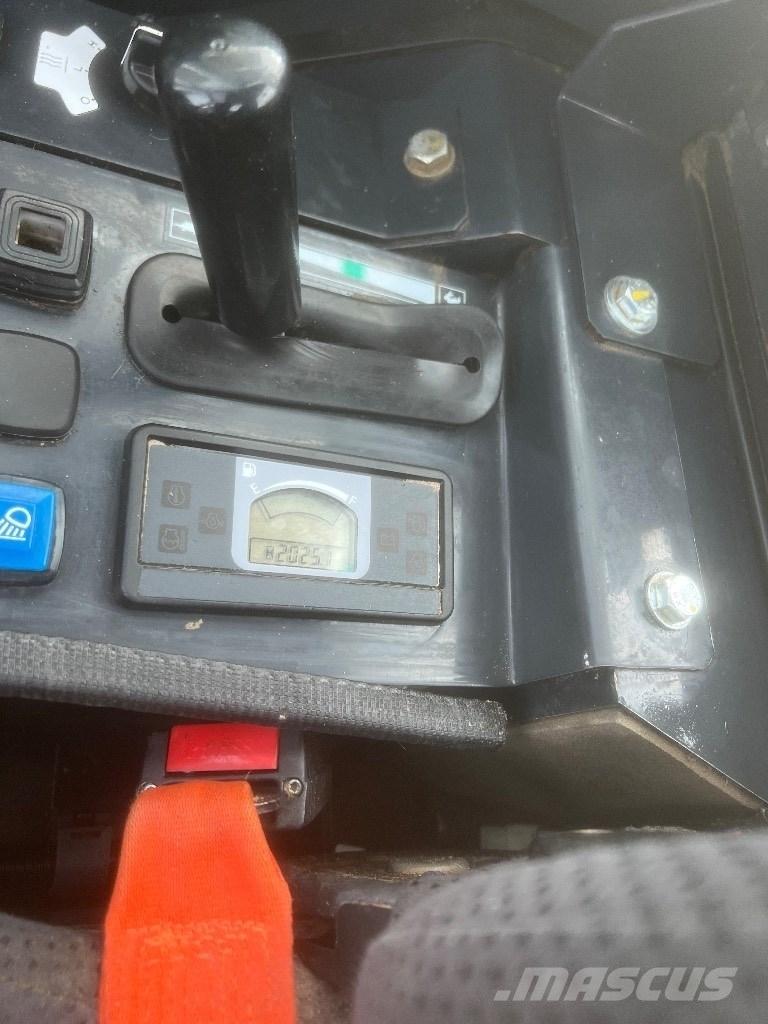Hitachi Zx26-6 CLR Mini rýpadla < 7t