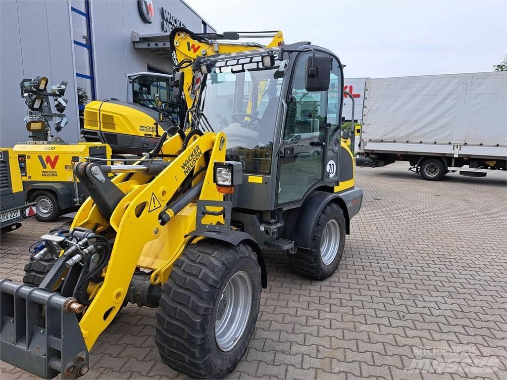 Wacker Neuson WL38 Kolové nakladače
