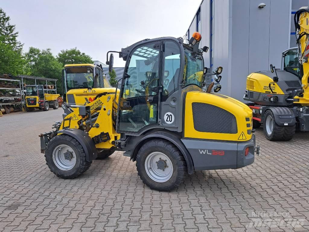 Wacker Neuson WL38 Kolové nakladače