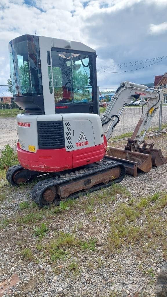 Takeuchi TB 23 R Mini rýpadla < 7t