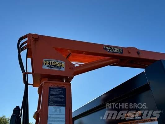 Kenworth T 380 Klešťové drapáky
