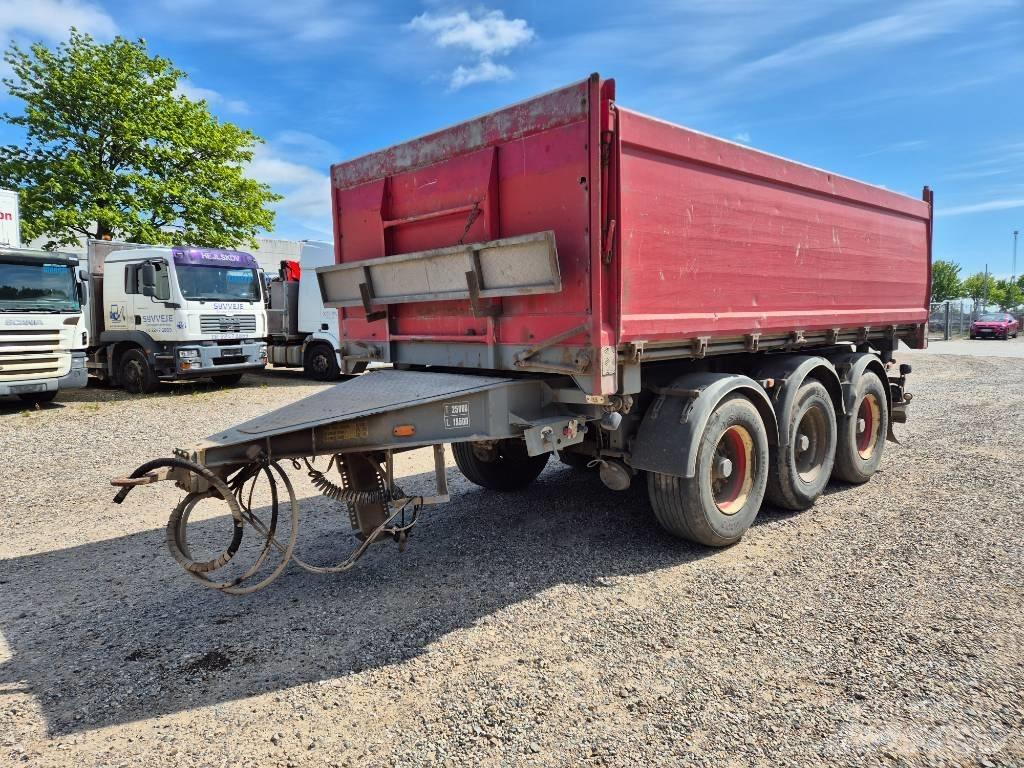Nopa 3 axle tipper Sklápěcí přívěsy