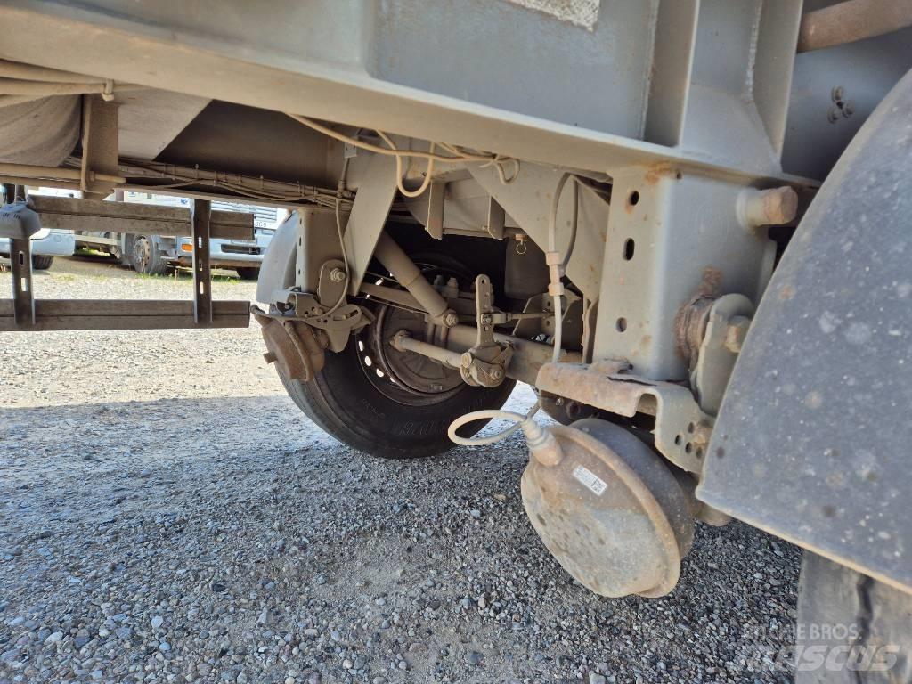 Nopa 3 axle tipper Sklápěcí přívěsy