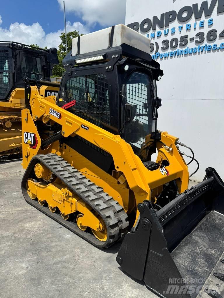CAT 259D3 Smykem řízené nakladače