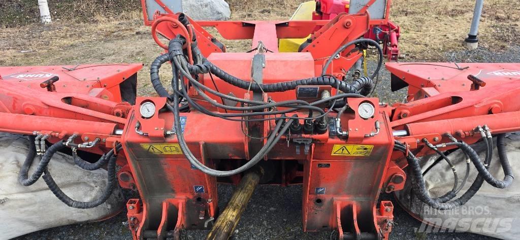 Kuhn FC 883 Kondicionér žacího stroje