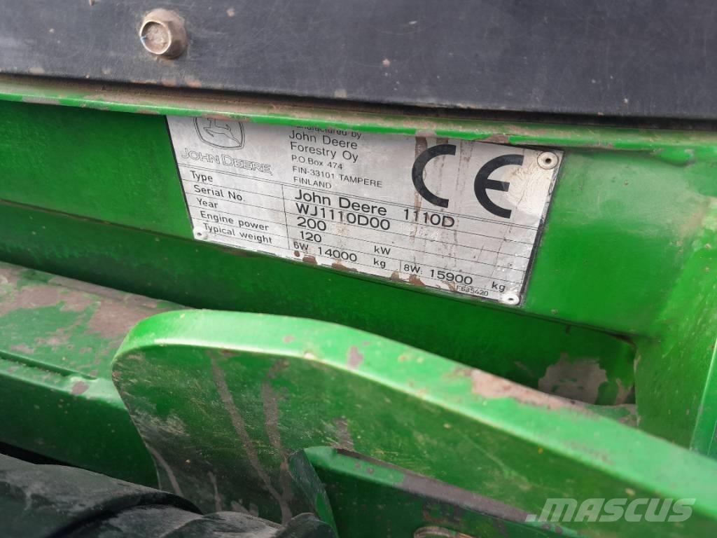 John Deere 1110 D Vyvážecí traktory
