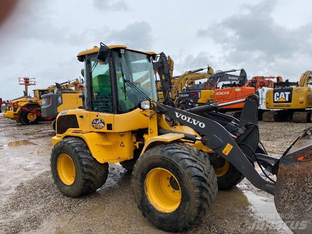 Volvo L 35 G Kolové nakladače
