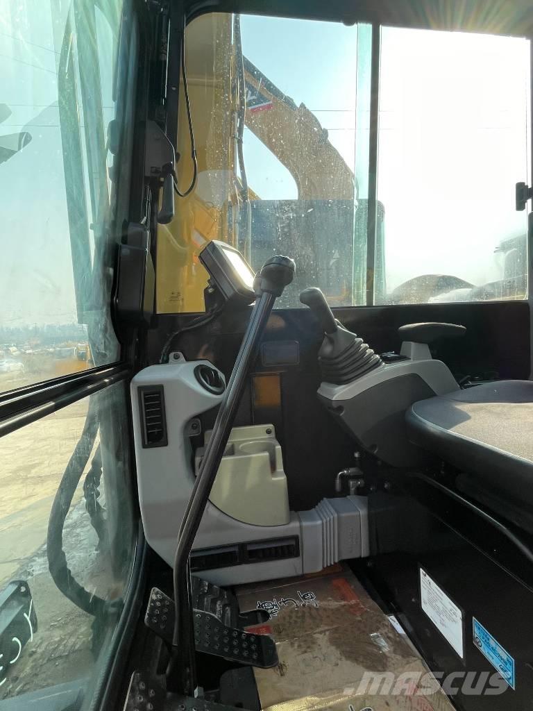 CAT 305.5E2 Pásová rýpadla