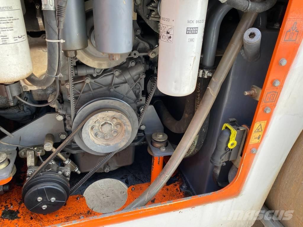 Hamm HD+ 80I VV Tandemové válce